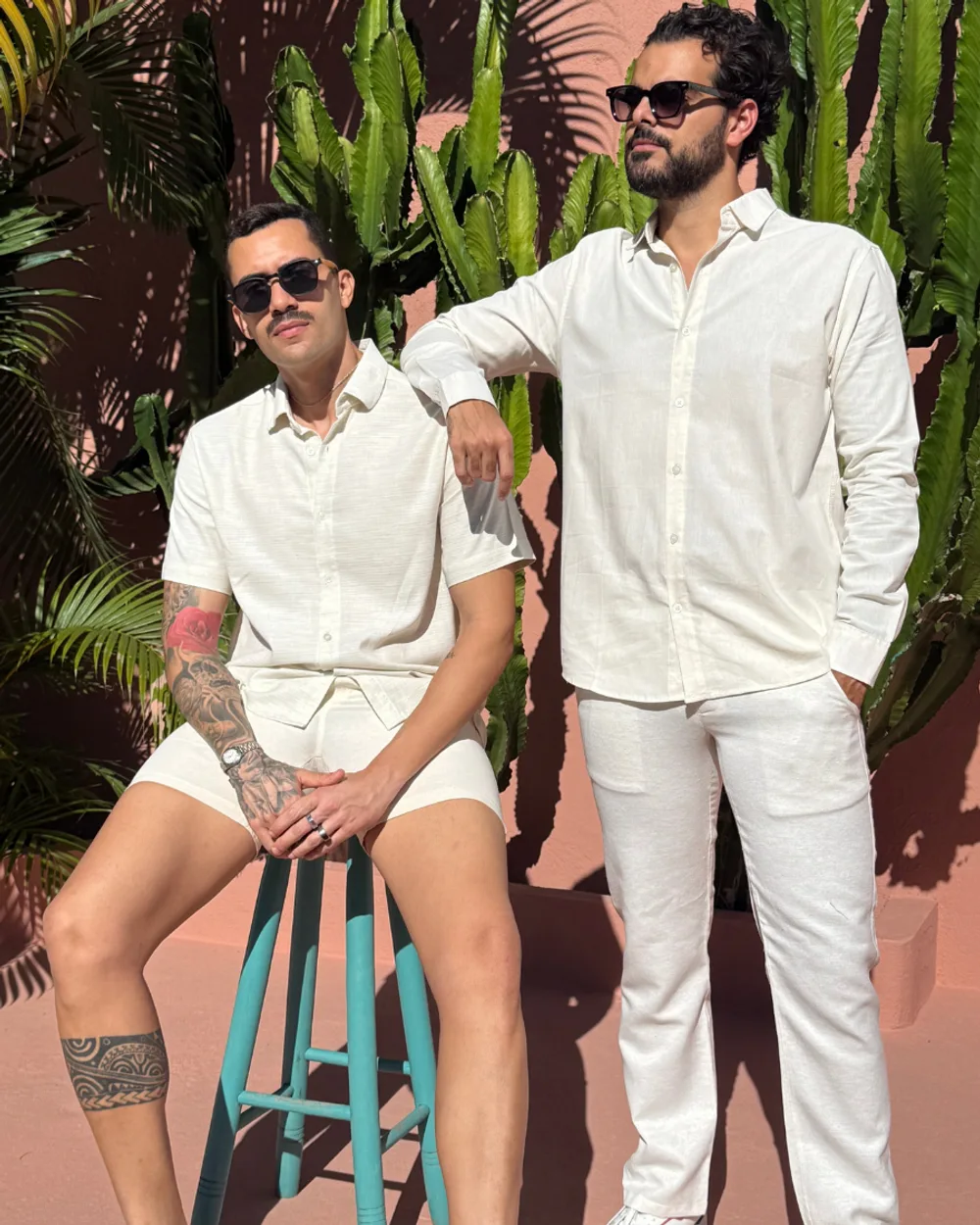 Dupla de looks Classic Style em linho off-white